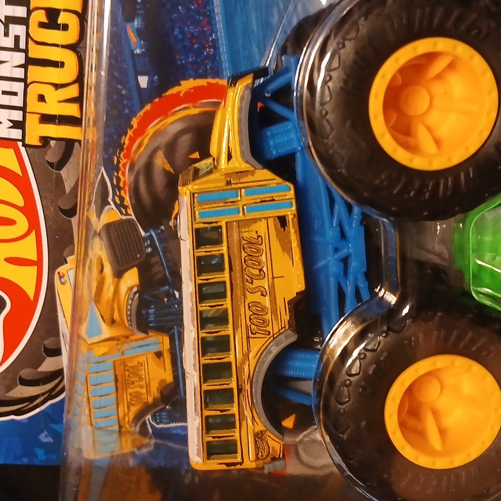 Hot WHEELS Monster Trucks TOO S'Cool Bus - Yellow and Blue 1/64